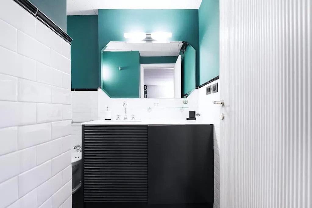 Easylife - Studio A Few Steps From Duomo Milano 0*,  İtalya