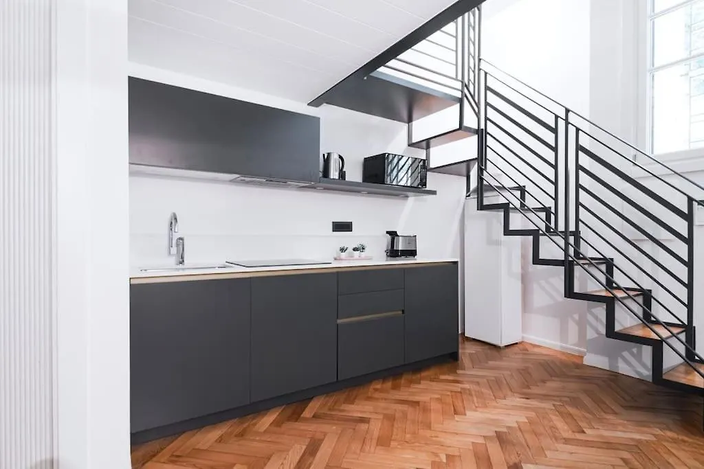 Easylife - Studio A Few Steps From Duomo Milano 0*,